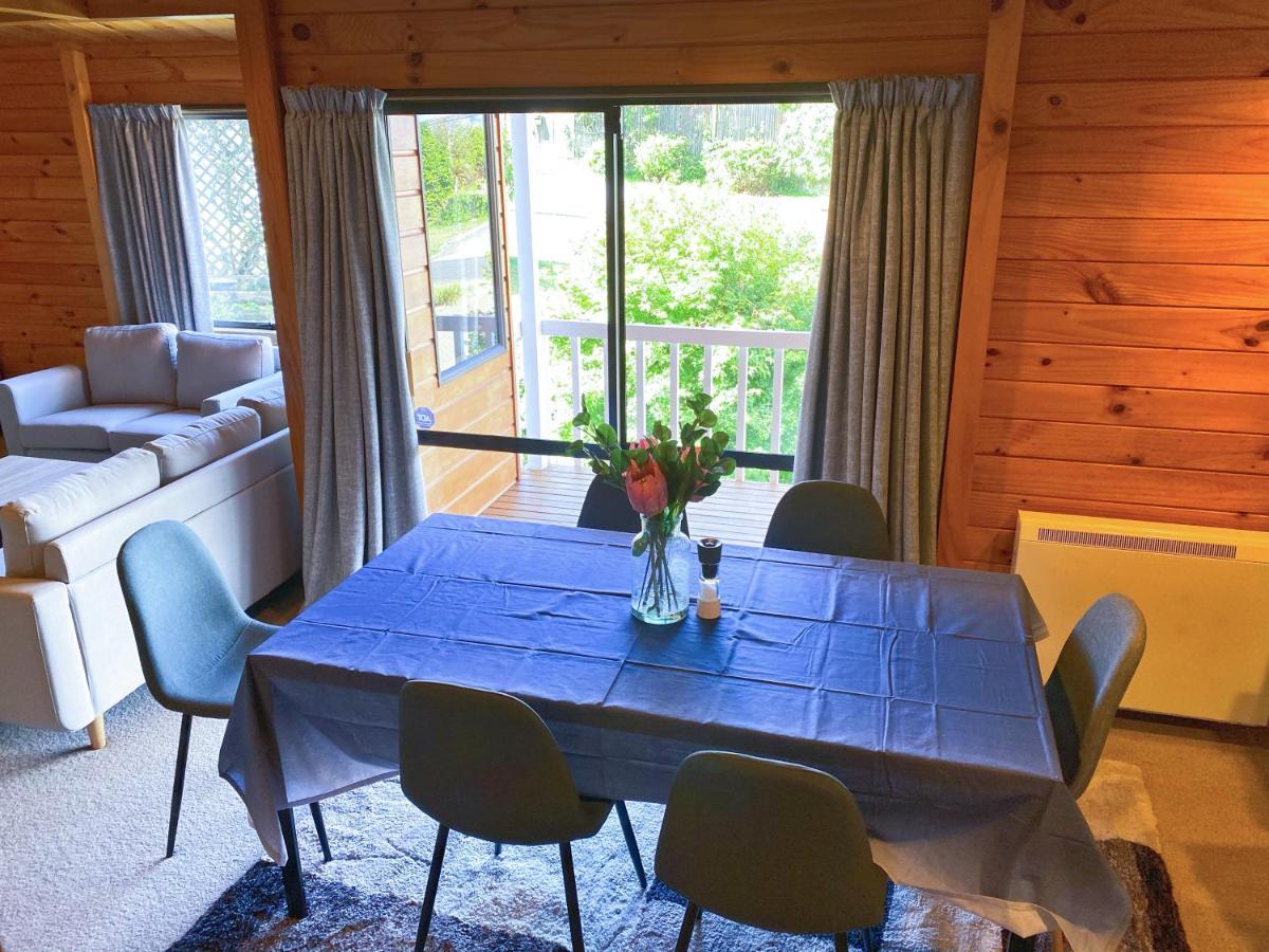 Lake View Family Lodge Up Tp 14 People Rotorua Dış mekan fotoğraf